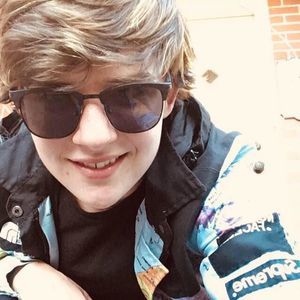 Meet your Posher, Kassandra